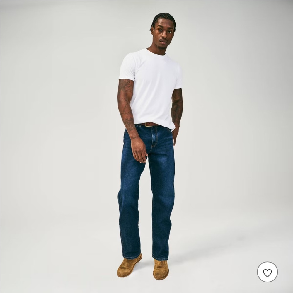 NWT Wrangler Men's Relaxed Fit Straight Jeans